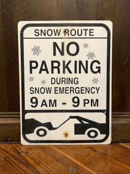 NO PARKING SNOW SIGN